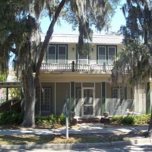Historic McKenzie House