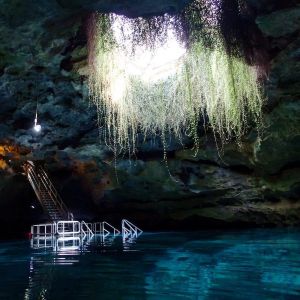 Devil's Den Spring