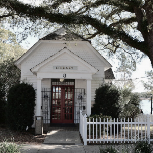 Walton-DeFuniak Library