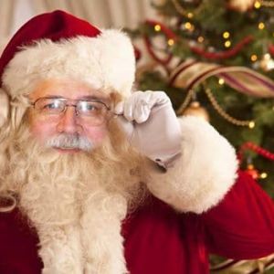 Moe's Custom Graphics Photographs with Santa